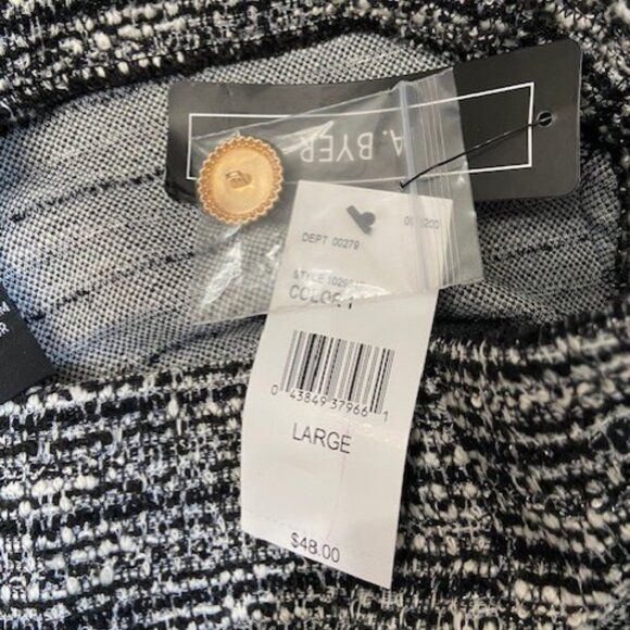 NEW WITH TAGS - A Byer Tweed skirt - Picture 4 of 4